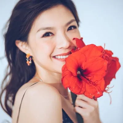 Emi Wong profile
