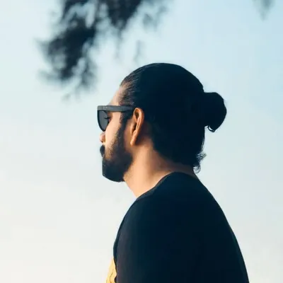 ए mi ൽ profile