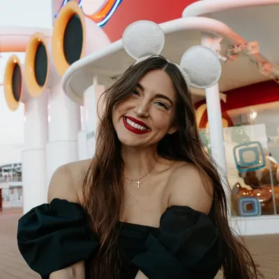 Emilia Halasz profile
