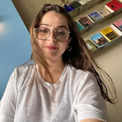 emilia pesqueira profile