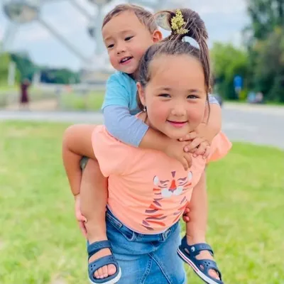 👧Emilie Ethan Family profile