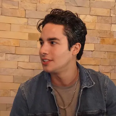 Emilio Garza Bernal profile