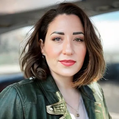 Emily Amick profile