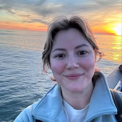 Emily Feret profile