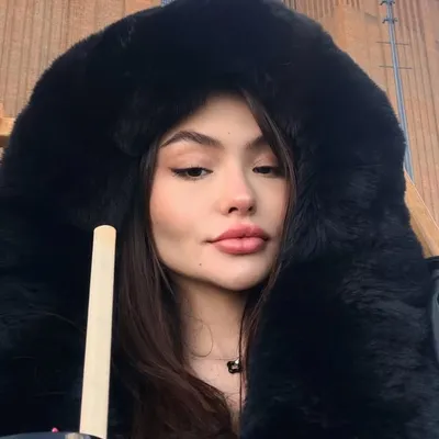 Emily Melo profile