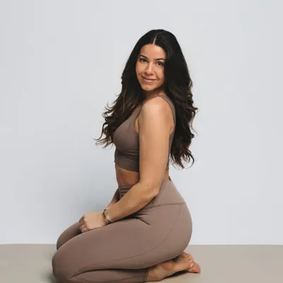 Emily Mouu profile