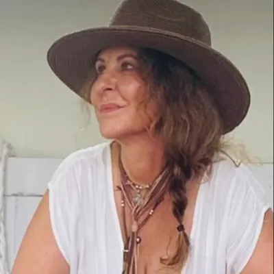 Mama Moynes profile