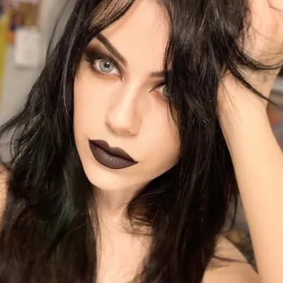 Ɇ₥łⱠɎ ⱤɄVłĐł₵Ⱨ profile