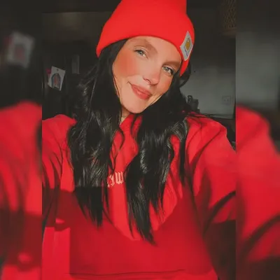 E M I L Y † J A N E profile