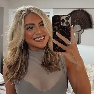 Emily Wilson🦋 profile