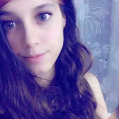 Emine Küçük profile