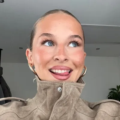 Emma Sophie profile