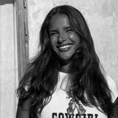 Emma Tomth🦋 profile