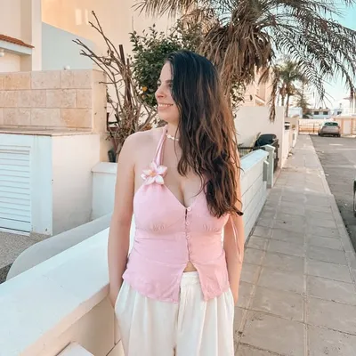 Emi Laurenti profile