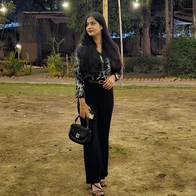 Anjali Dwivedi profile