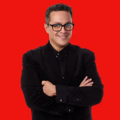 Enrique Hernández Alcázar | Periodista profile