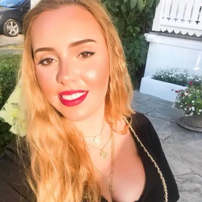 Sara Ironmonger🌺 profile