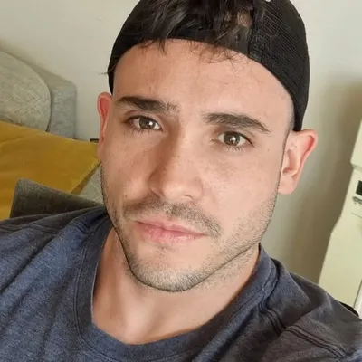 Enzo Caballero I Creencias & Abundancia profile