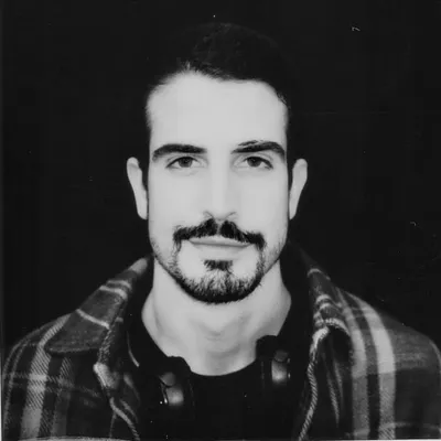 Enzo Raia Celulari profile