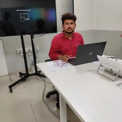 Er. MOMIN ZARRARšµ profile