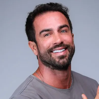 Erasmo Viãna profile
