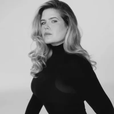 Erica Lindbeck profile