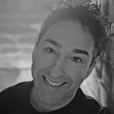 Eric John Campros profile