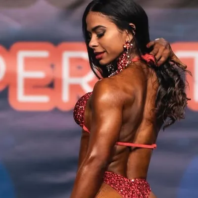Erica Gomes profile