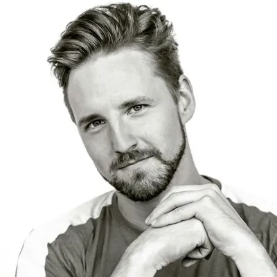 Erik Schmitteck profile