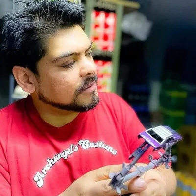 Erik Escobar profile