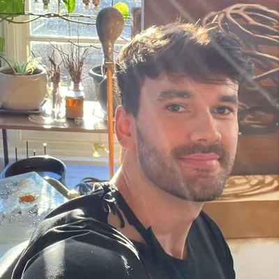 Erik Sherman profile
