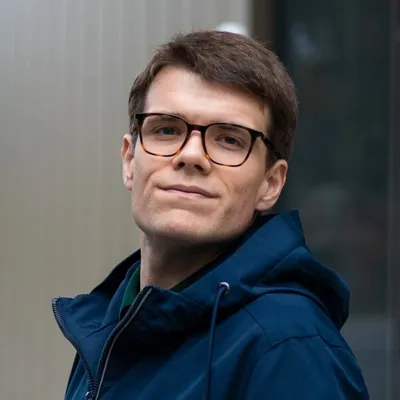 Erik Werner Glas profile