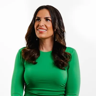 Erin Como profile