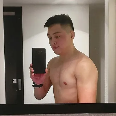 E R Y C 瑋 profile