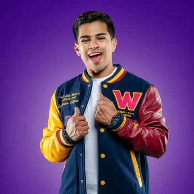 Esen Alvarado profile