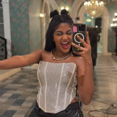 Esha Manohari Priya profile