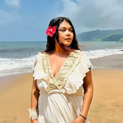 Esha Pandit profile