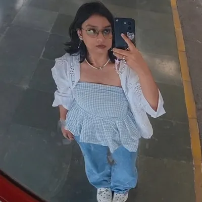 esh ☾ profile