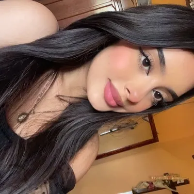 Esme Ugalde profile