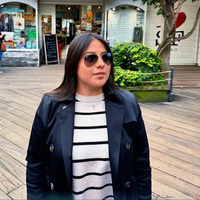 Esme Navarro profile