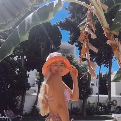 Estefania Laguna profile