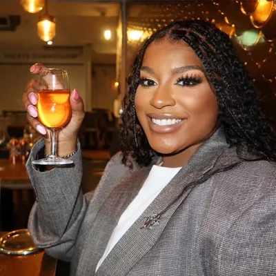 Ester Dean profile