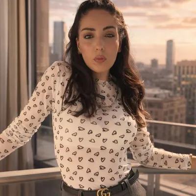 🌹 Esther Bellantoni profile