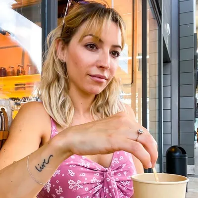 ESTHER RIVERO profile