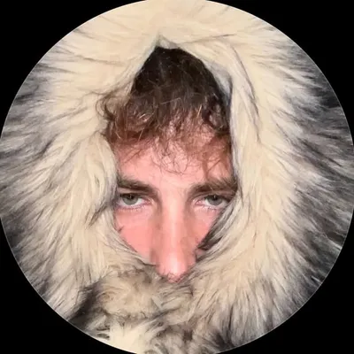 ETHAN 🪩 profile