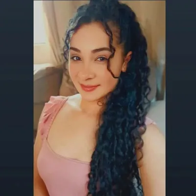 Carol Oliveira profile