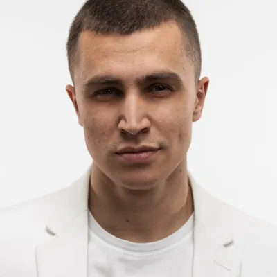 Євгеній Бруско | Product / Advertising Photographer profile