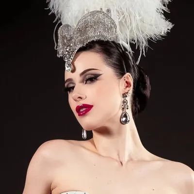 Evana De Lune profile