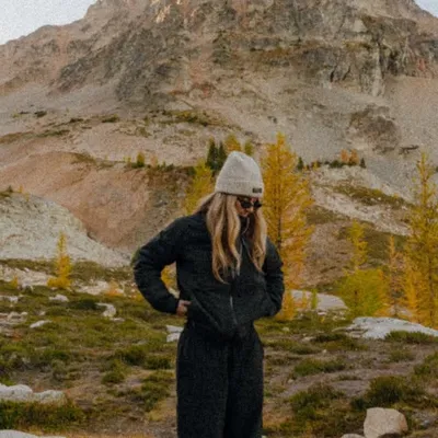 Eva | Travel, Airbnbs, Photography profile