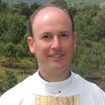 Padre Evaristo Sada LC profile